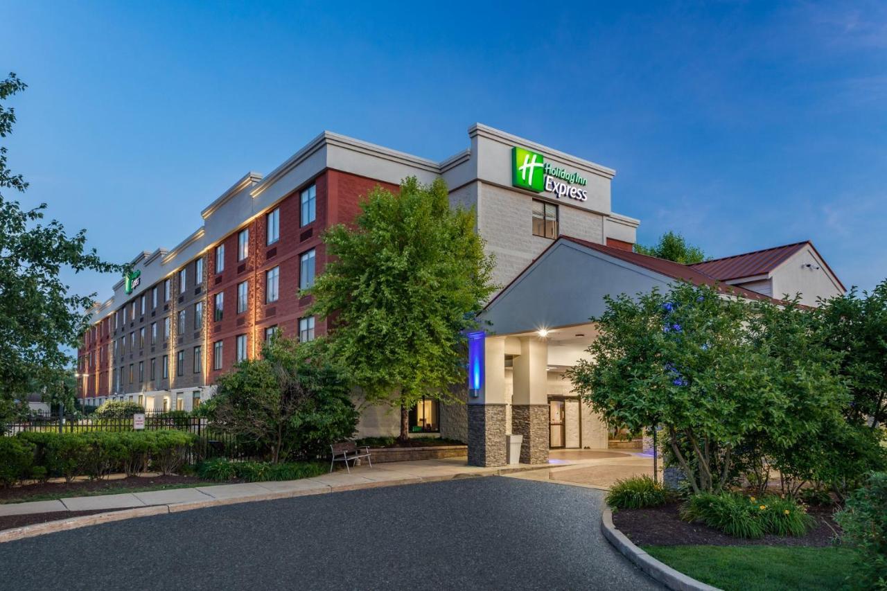Holiday Inn Express Exton - Great Valley By Ihg Exterior photo